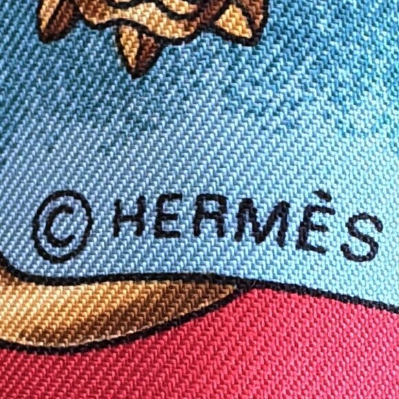 Auth HERMES Carre 90 - Red Green Multi Scarf - Picture 3 of 4